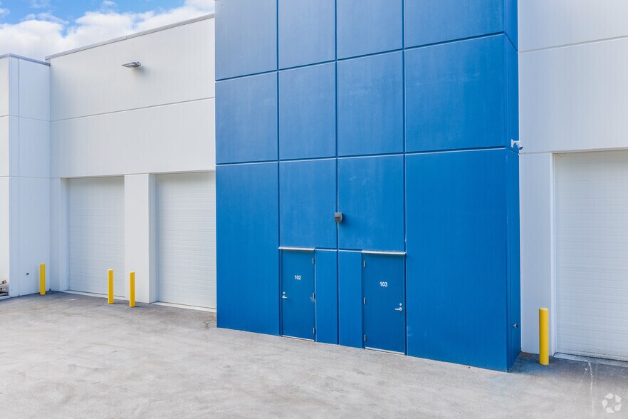More Photos Of 3438 195 St, Surrey Warehouse For Lease