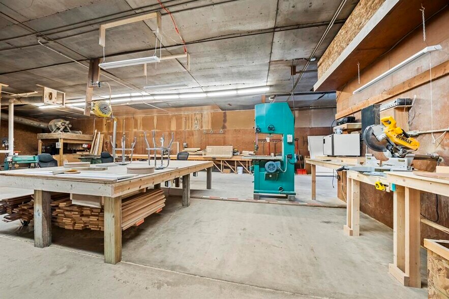 More Photos Of 1305 Seaton Ave, Greenup Warehouse For Sale
