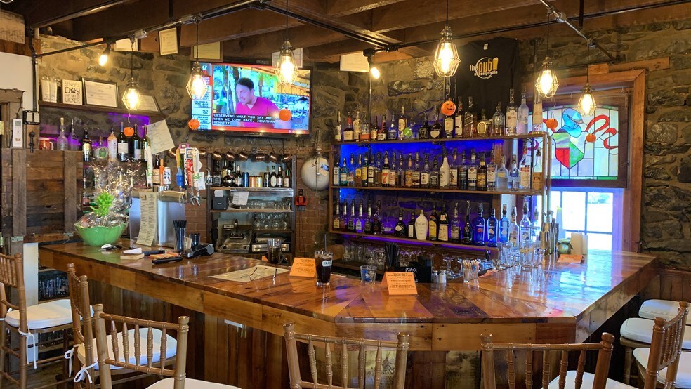 More Photos Of 2912 Old Nazareth Rd, Easton General Retail For Sale