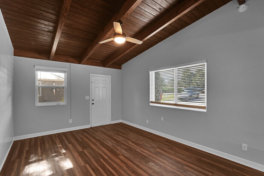 More Photos Of 1813 Seminole Rd, Atlantic Beach Multifamily For Sale