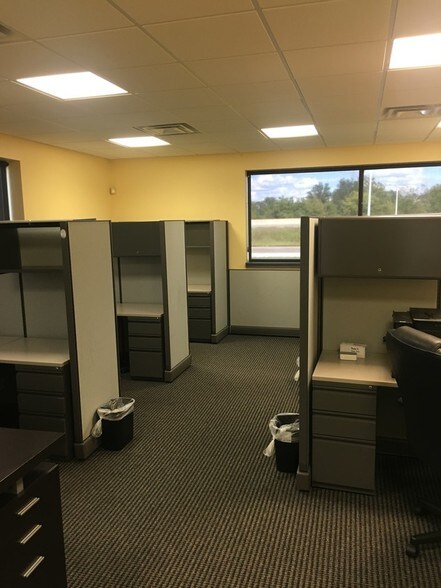 More Photos Of 3 Professional Dr, Alton Office For Lease