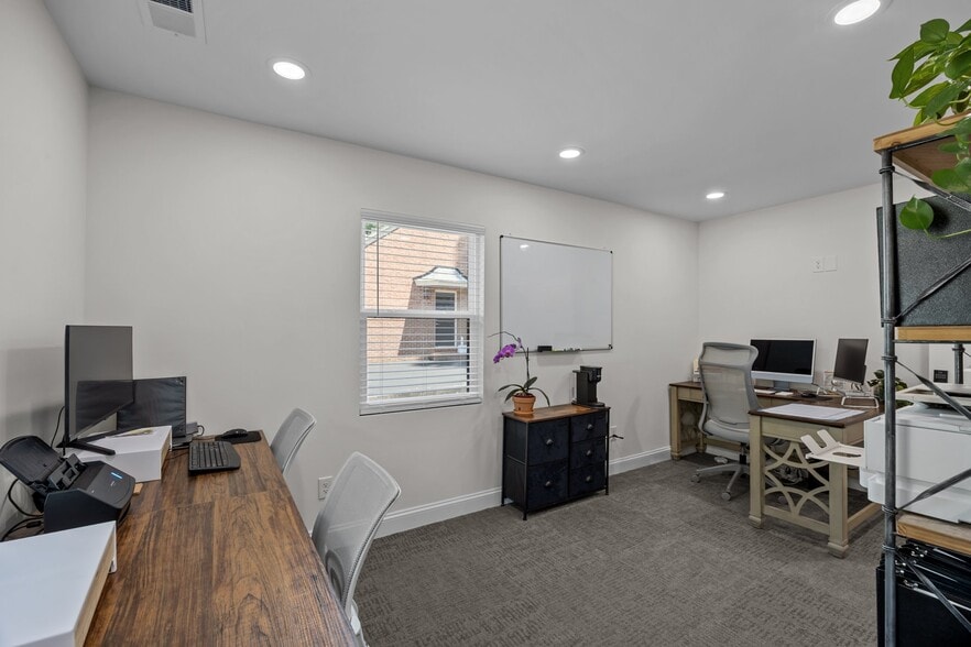 More Photos Of 421 Statesville Blvd, Salisbury Loft Creative Space For Lease