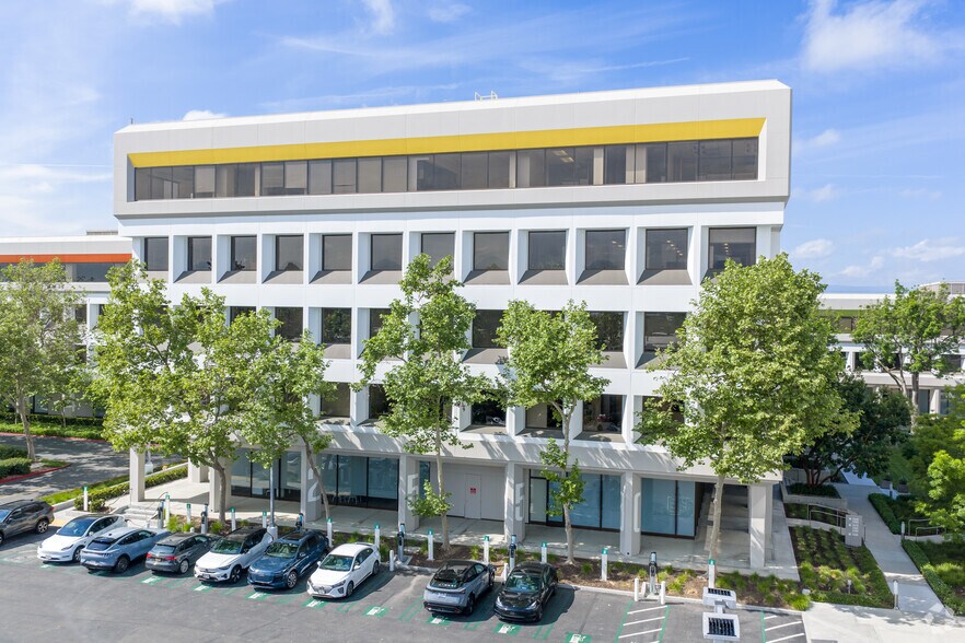 More Photos Of 2550 N 1st St, San Jose Office For Lease