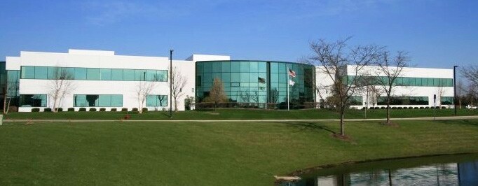 More Photos Of 7020 High Grove Blvd, Burr Ridge Flex For Lease