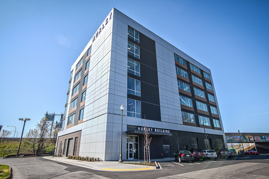 More Photos Of 275 W 3rd St, Vancouver Office Residential For Lease