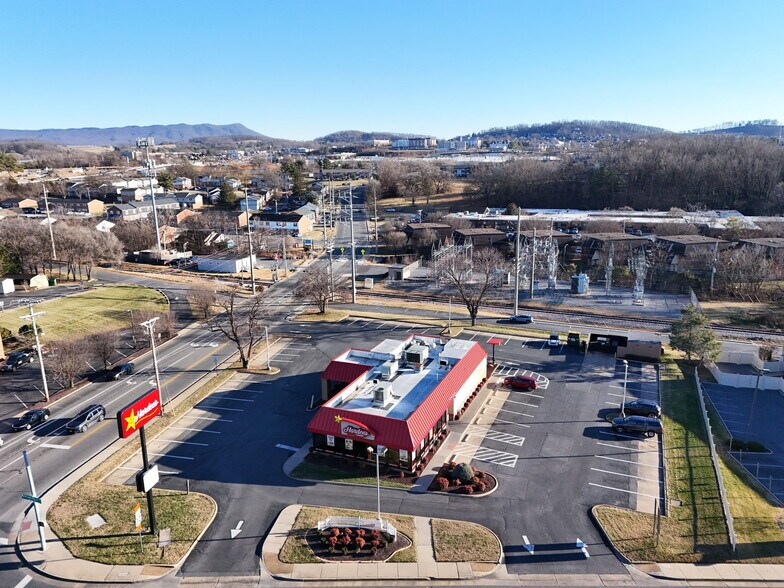 More Photos Of 785 Martin Luther King Jr Way, Harrisonburg Fast Food For Lease