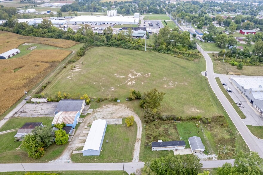 Primary Photo Of 104 Wabash ave, Hartford City Land For Sale