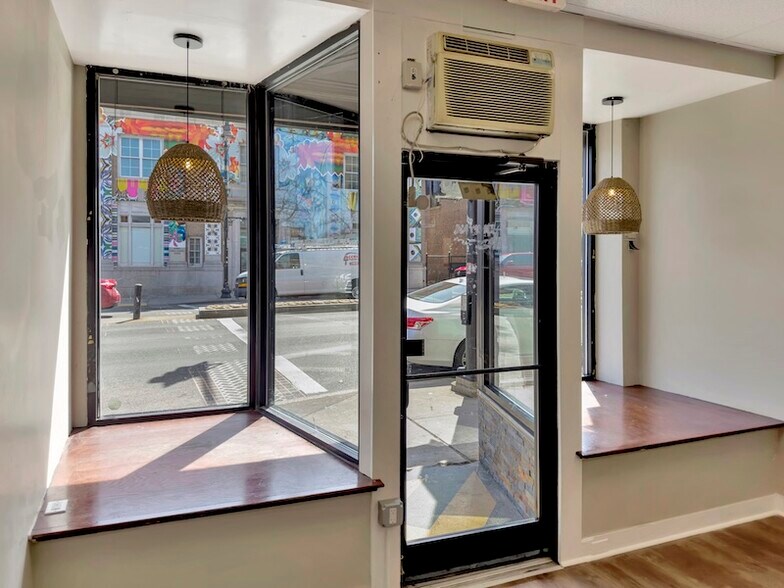 More Photos Of 564-566 Columbia Rd, Dorchester Storefront Retail Residential For Lease