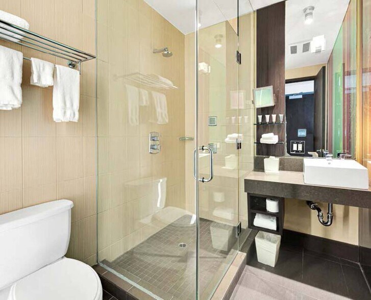 More Photos Of 120 S Reeves Dr, Beverly Hills Hotel For Sale