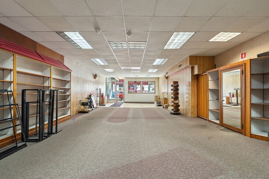 More Photos Of 32 N Main St, Pittston Storefront Retail Office For Lease