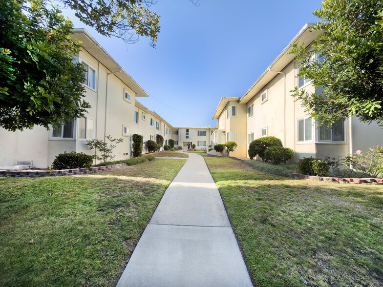 More Photos Of 719-729 E Chevy Chase Dr, Glendale Apartments For Sale
