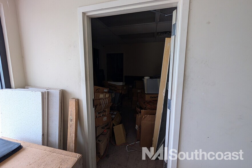 More Photos Of 7328 Commercial Cir, Fort Pierce Unknown For Lease