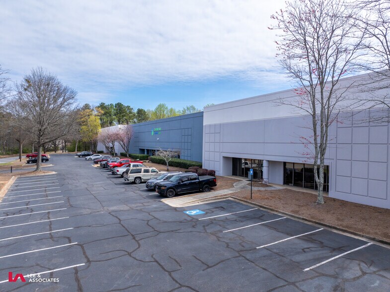 Primary Photo Of 120 Interstate W Pky, Lithia Springs Warehouse For Lease