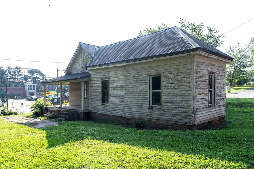 More Photos Of 524 Vine St, Athens Apartments For Sale