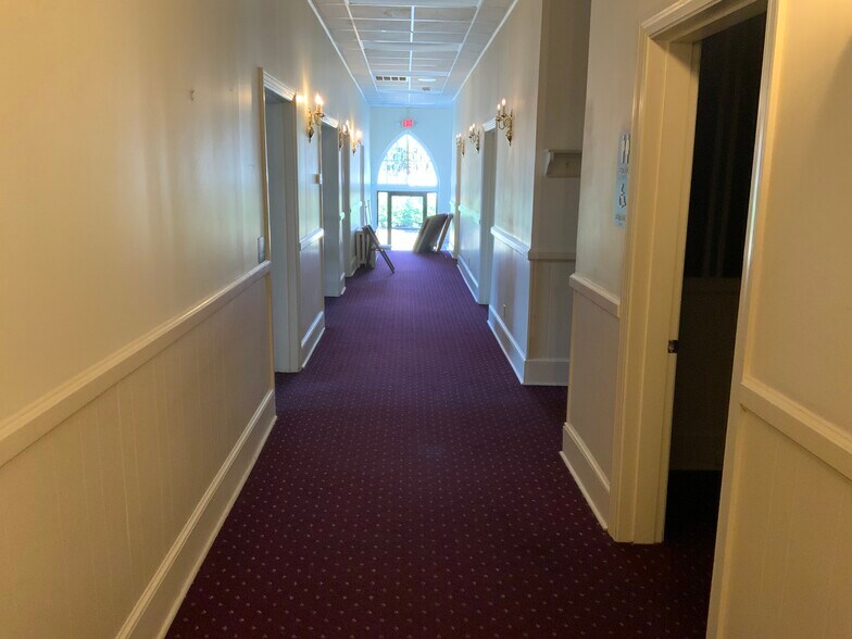 More Photos Of 401 W Cumberland St, Dunn Funeral Home For Sale