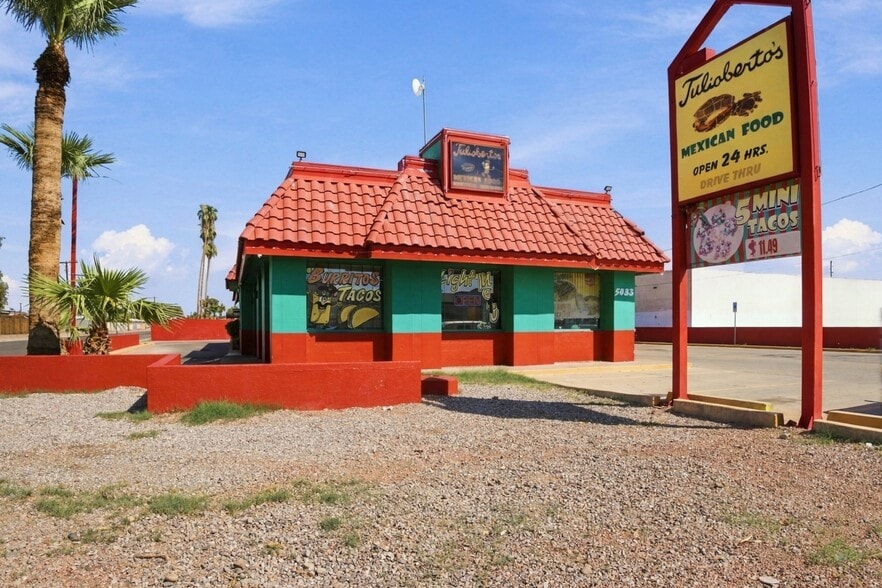 More Photos Of 5033 N 67th Ave, Glendale Fast Food For Sale