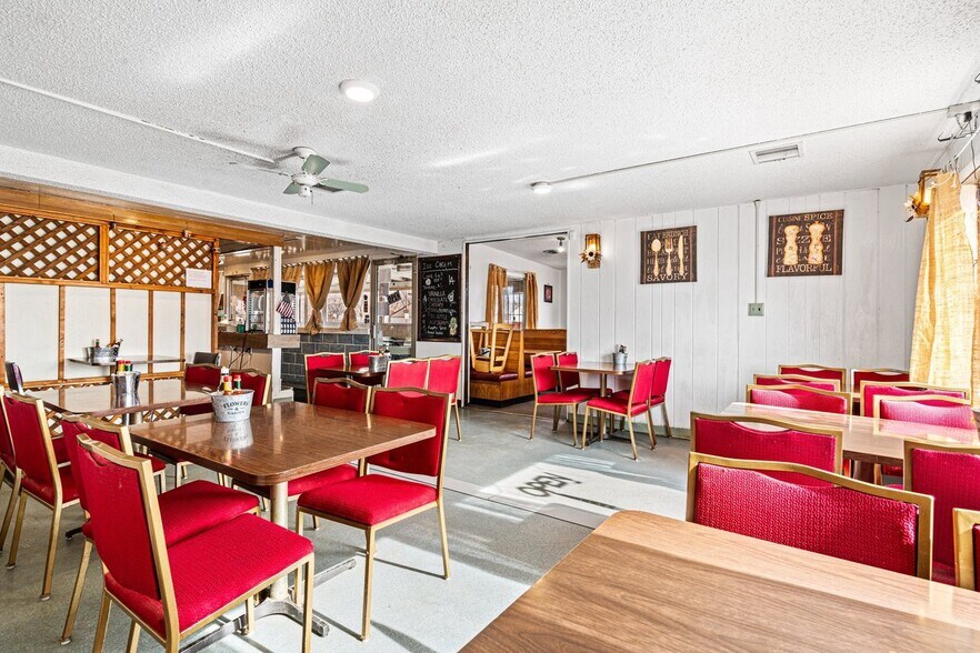 More Photos Of 1542 Ambassador Thompson Blvd, Las Animas General Retail For Sale