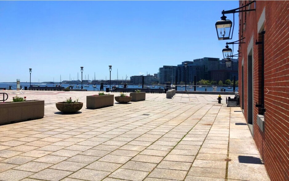 More Photos Of 66 Long Wharf, Boston Office For Lease