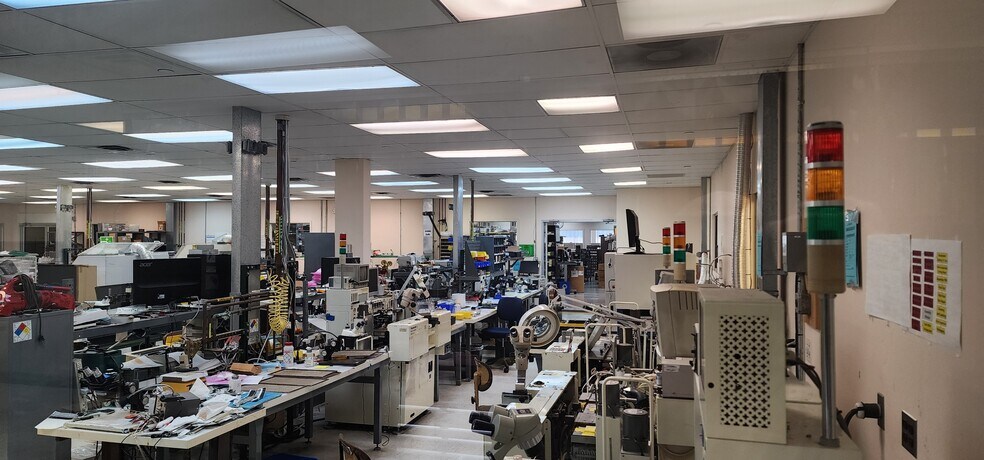 More Photos Of 116 Corporate Blvd, South Plainfield Warehouse For Lease