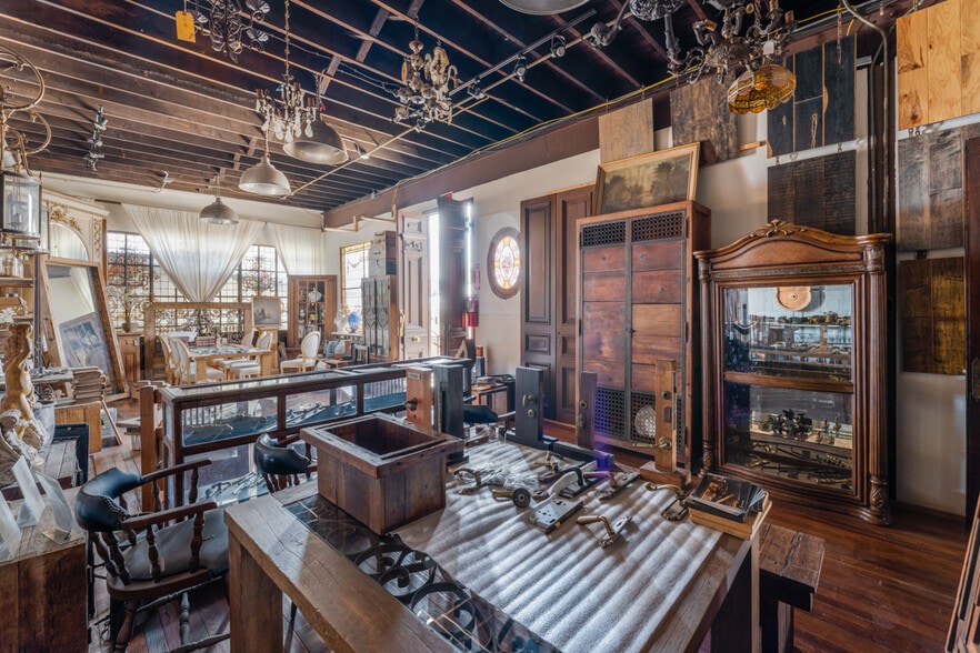 More Photos Of 246-248 Beacon Ave, Jersey City Warehouse For Sale