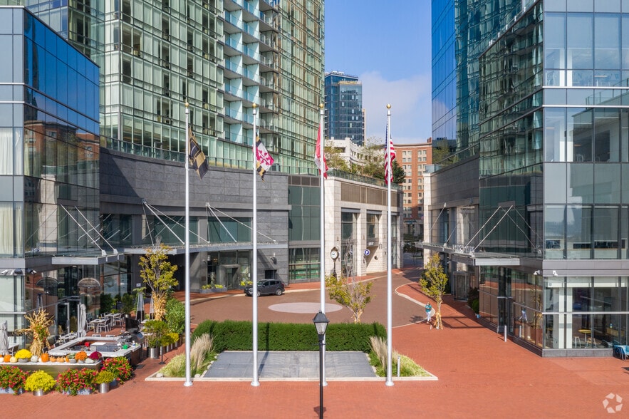 More Photos Of 100 International Dr, Baltimore Office For Lease