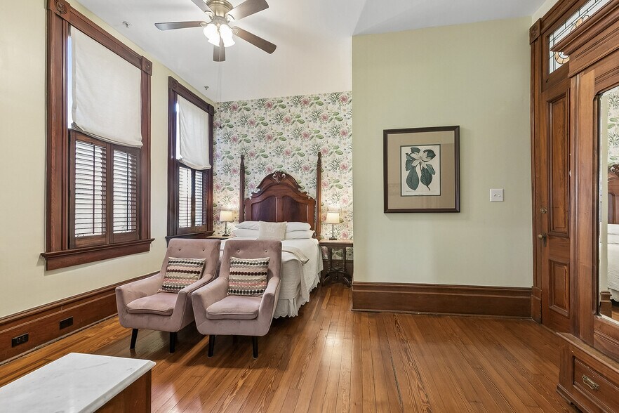 More Photos Of 2727 Saint Charles Ave, New Orleans General Retail For Sale