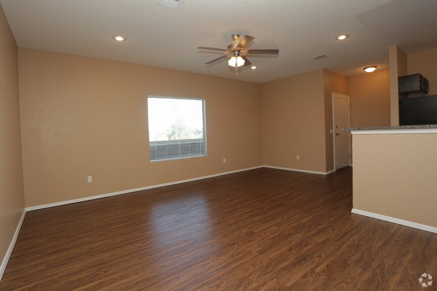 More Photos Of 2521 Robert Wynn St, El Paso Apartments For Sale