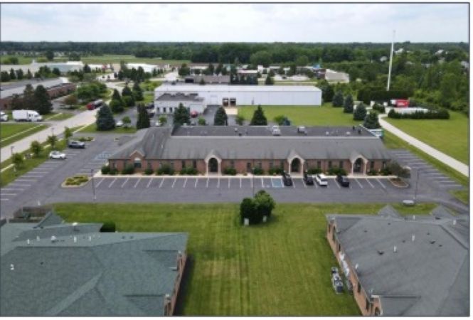 More Photos Of 6450 Weatherfield Ct, Maumee Showroom For Lease