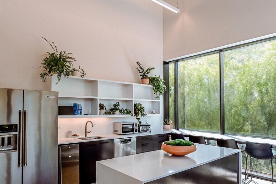 More Photos Of 700 SE 5th St, Bentonville Unknown For Sale