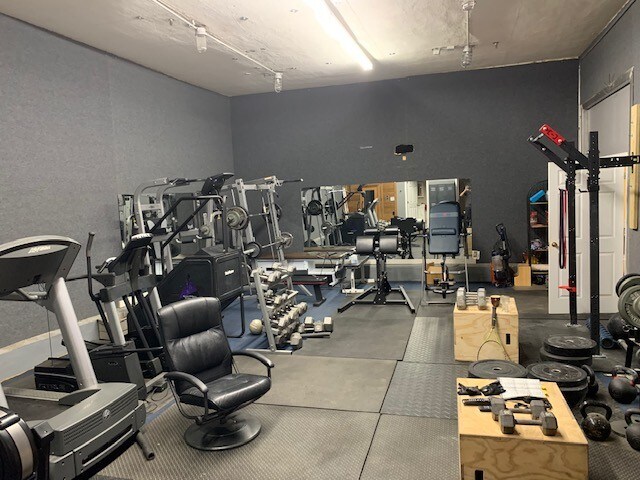 More Photos Of 2101 Rockmart Hwy, Rome Manufacturing For Sale
