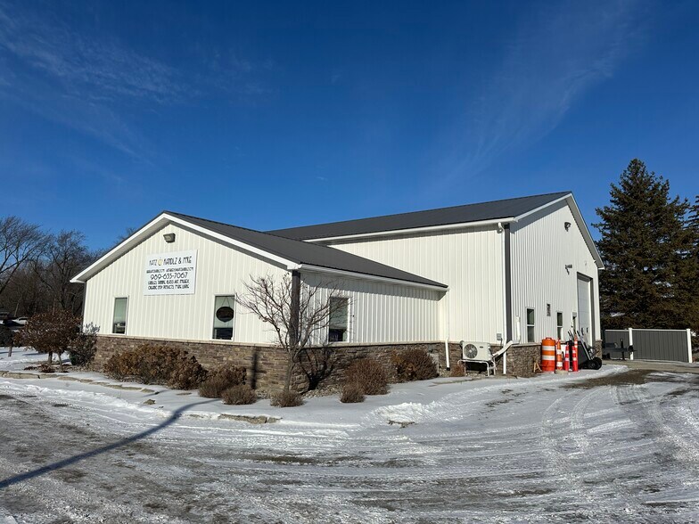 More Photos Of 6429 Locust St, Marlette Specialty For Sale