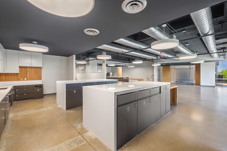 More Photos Of 3700 N Capital Of Texas Hwy, Austin Office For Lease