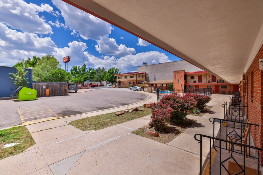 More Photos Of 620 W Colorado Ave, Colorado Springs Hotel For Sale