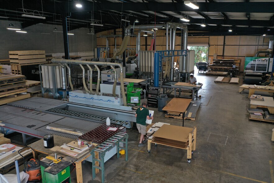 More Photos Of 248 James St, Venice Warehouse For Sale