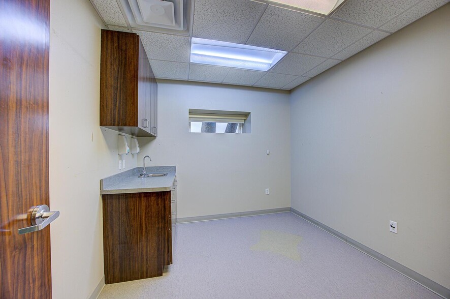 More Photos Of 311 S Highway 183, Leander Medical For Sale