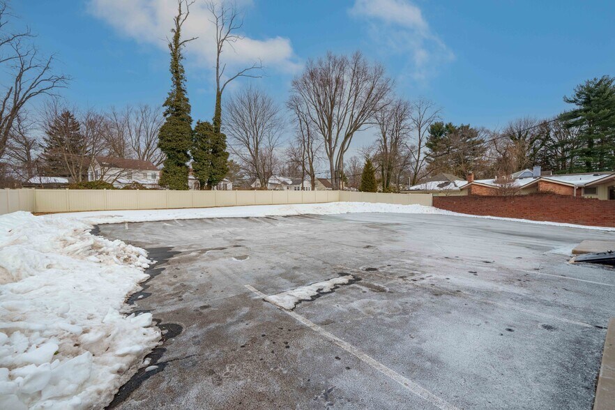 More Photos Of 2417 Silverside Rd, Wilmington Office For Sale