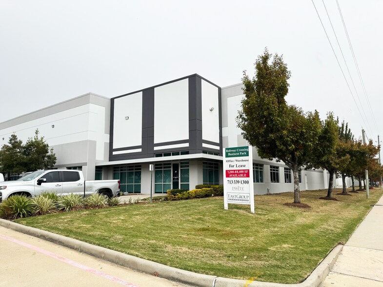 Primary Photo Of 13770 Hollister Dr, Houston Unknown For Lease