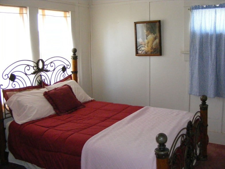 More Photos Of 306 W Aspen Ave, Crosbyton Hotel For Sale