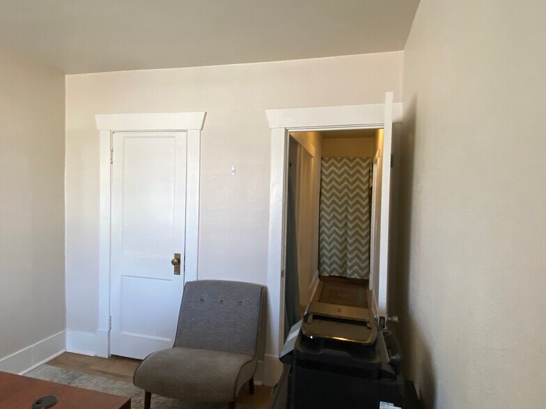 More Photos Of 2364 S Broadway, Denver Office Residential For Lease