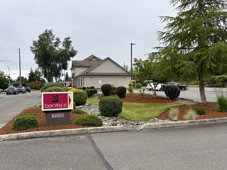 More Photos Of 3936 Randall Way, Silverdale Freestanding For Sale