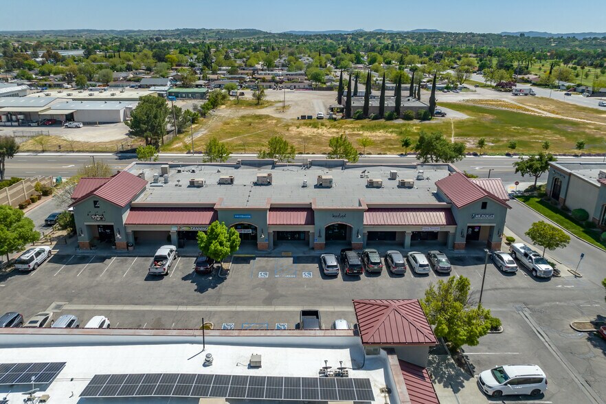 More Photos Of 1461-1475 Creston Rd, Paso Robles Unknown For Lease