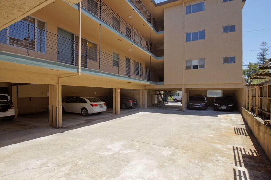 More Photos Of 407 Vernon St, Oakland Apartments For Sale