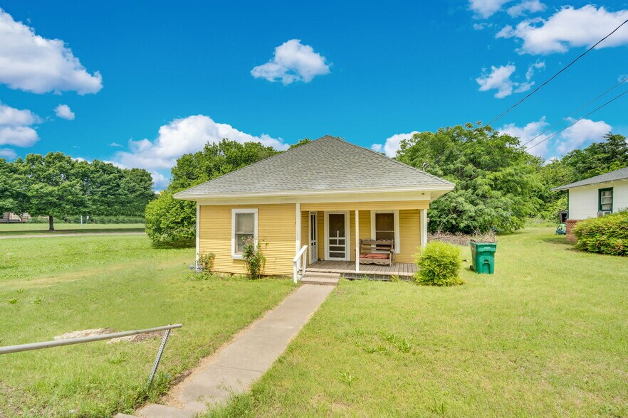 More Photos Of 301 W Belt Line Rd, Cedar Hill Land For Sale