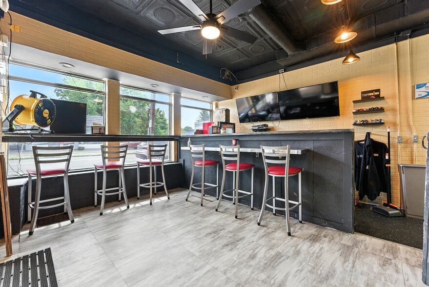 More Photos Of 674-678 Dickinson St, Springfield Freestanding For Sale