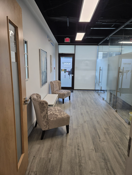 More Photos Of 850 Harbourside Dr, North Vancouver Medical For Lease