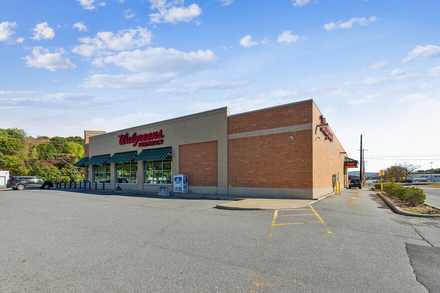 More Photos Of 2100 N Township Blvd, Pittston General Retail For Lease