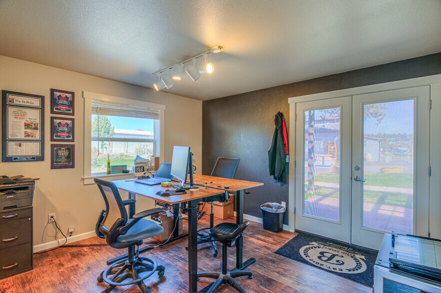 More Photos Of , Bend Unknown For Sale