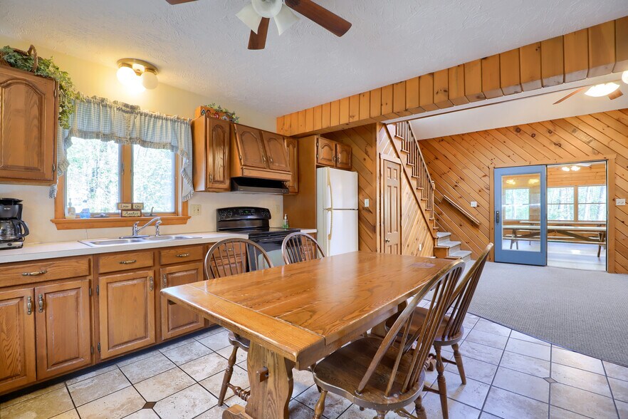 More Photos Of 160-166 Mossy Oak Ln, Mifflinburg Sports And Entertainment For Sale