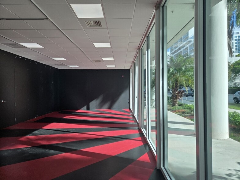 More Photos Of 2200 Biscayne Blvd, Miami Loft Creative Space For Lease