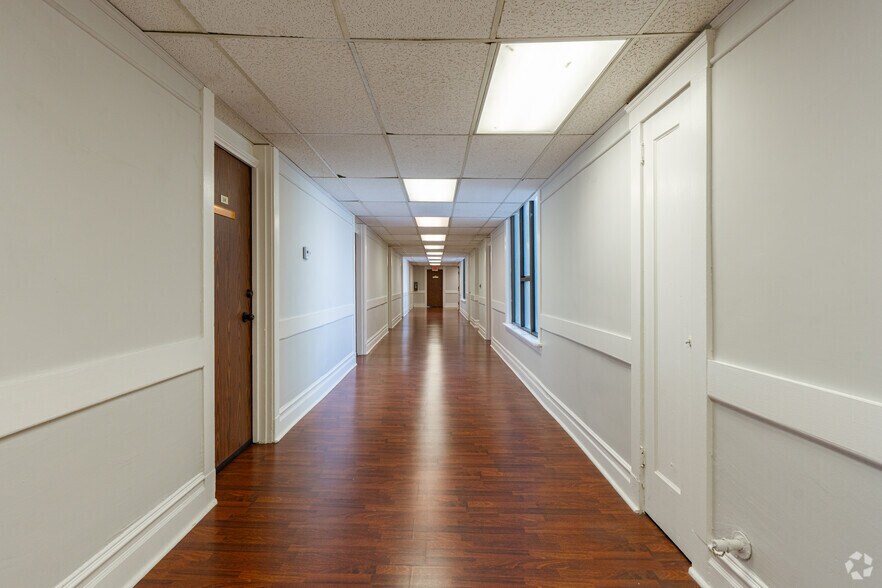 More Photos Of 1527 19th St, Bakersfield Medical For Lease